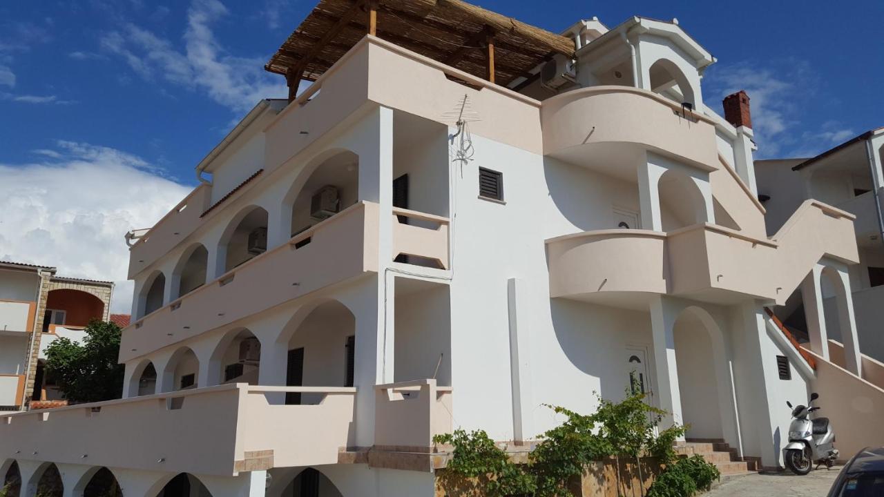 Apartments And Rooms With Parking Space Metajna, Pag - 4120 Exterior foto